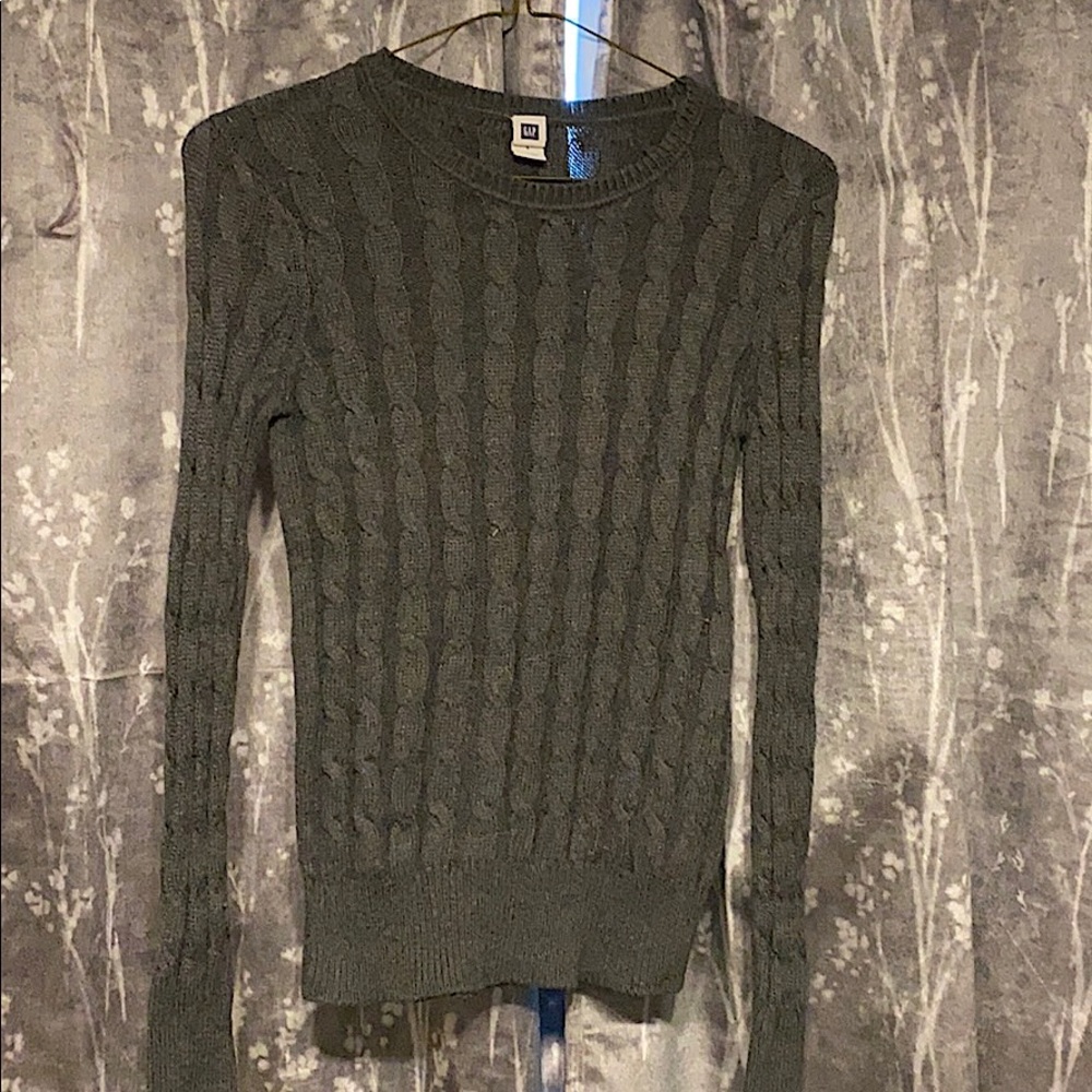 Grey GAP Sweater